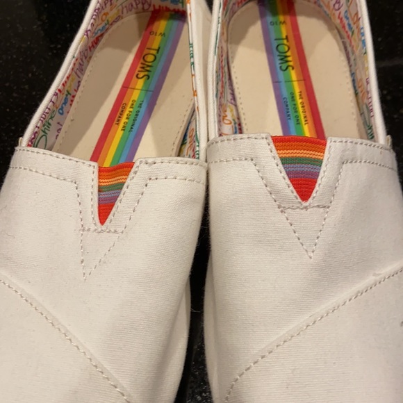 White Canvas Toms size W10 - Picture 6 of 6